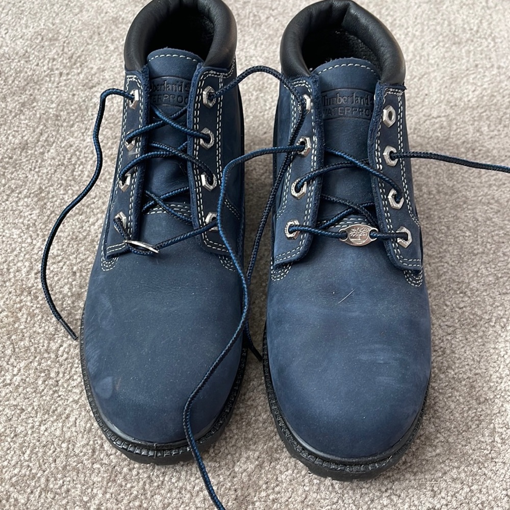 Timberland waterproof ladies ankle boots.  Worn once.